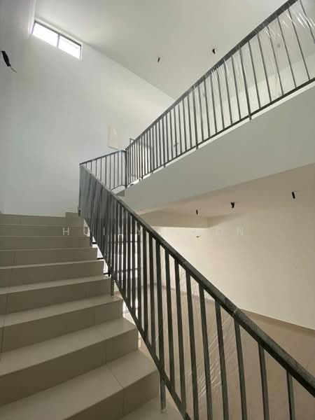 Rumah Teres 2 Tingkat untuk Dijual di Taman Ponderosa (Johor Bahru) - Huily Woon - Corridor - PropertyGuru.com.my