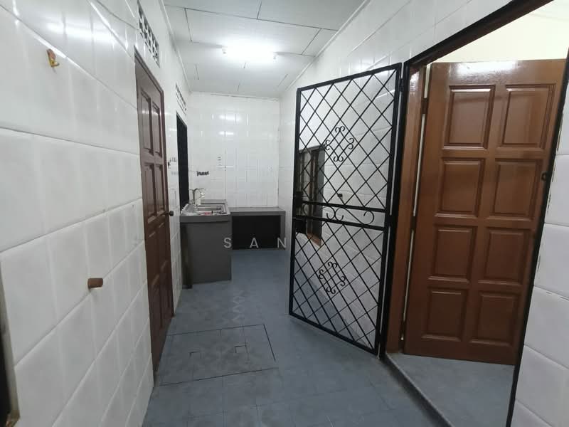 1-storey Terraced House for Sale in Taman Ungku Tun Aminah (Skudai) - San . - PropertyGuru.com.my