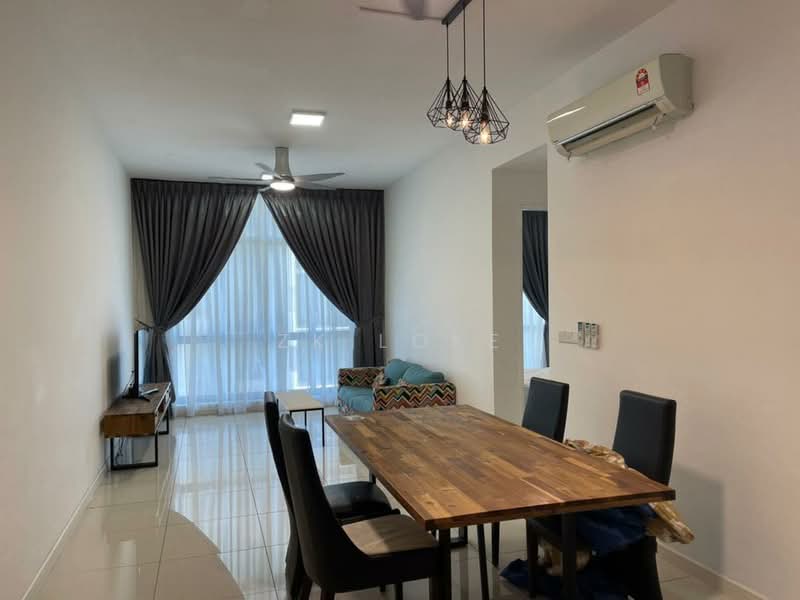 Servis Apartment untuk Dijual di Setia Sky 88 - ZK Loke - Living Room - PropertyGuru.com.my