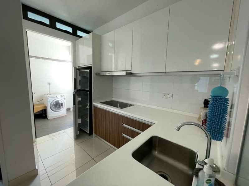 Servis Apartment untuk Dijual di Setia Sky 88 - ZK Loke - Kitchen - PropertyGuru.com.my