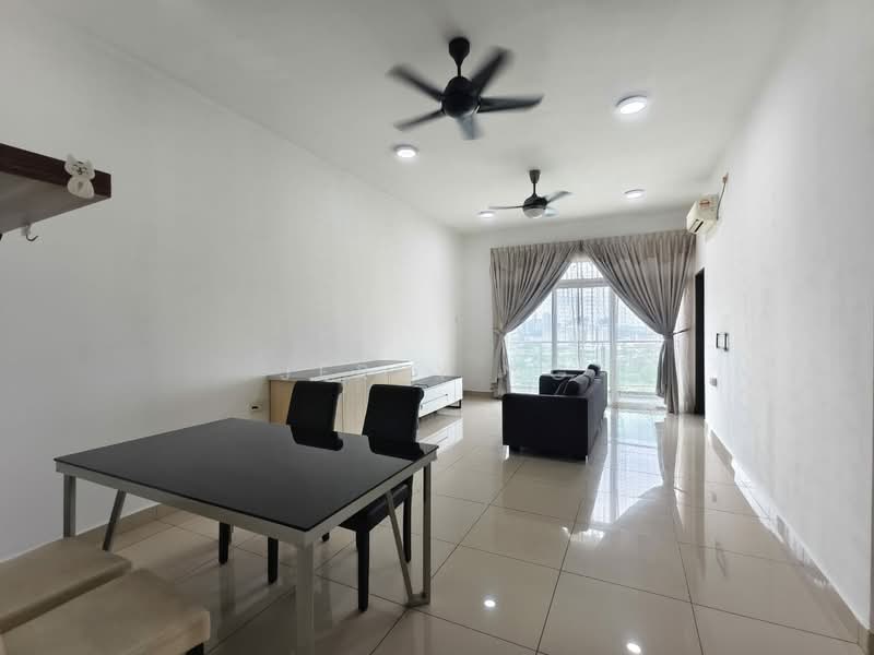 Kondominium untuk Dijual di M Condominium @ Larkin - Jerry Ng - Living Room - PropertyGuru.com.my