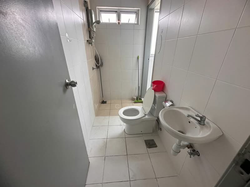 Condominium for Rent at The Wharf Residence - Ivy Chong - Bathroom - PropertyGuru.com.my