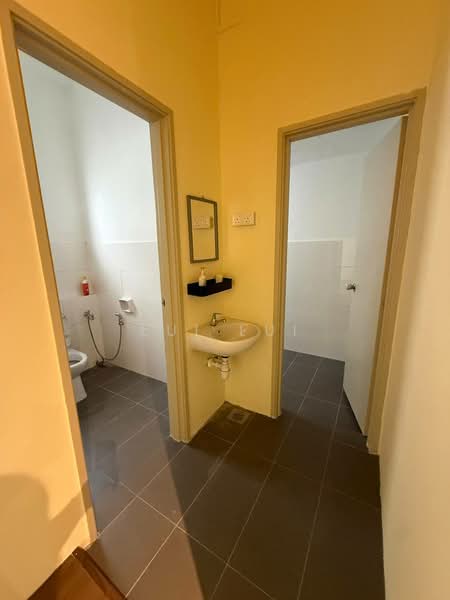Kedai / Pejabat untuk Disewa di Iskandar Puteri (Nusajaya) (Johor) - Lui Lui - Bathroom - PropertyGuru.com.my