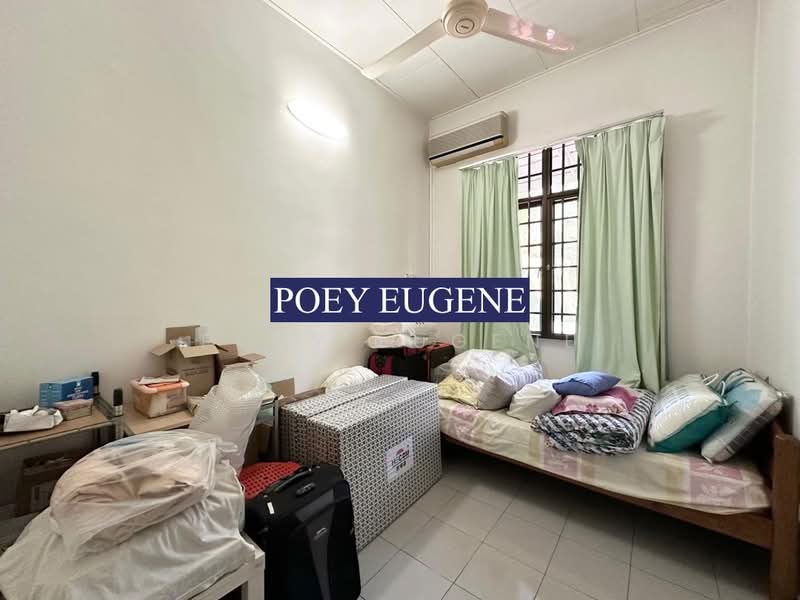 Rumah Teres 2 Tingkat untuk Dijual di Gelugor (Penang) - Poey Eugene - Bedroom - PropertyGuru.com.my
