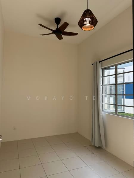 Rumah Bandar untuk Disewa di Dengkil (Selangor) - MckayC TEH - PropertyGuru.com.my