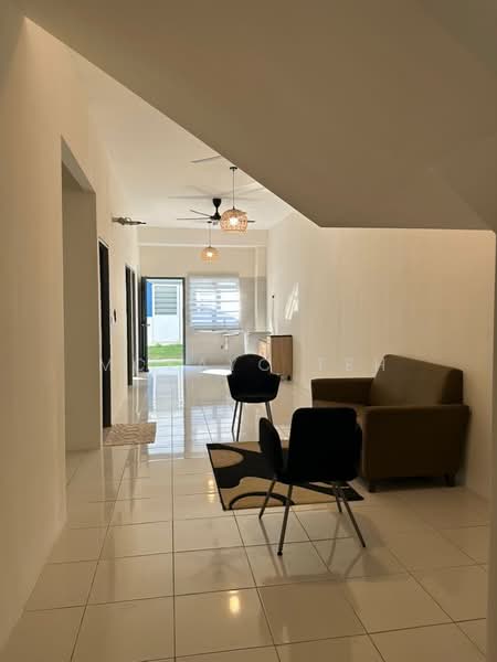 Rumah Bandar untuk Disewa di Dengkil (Selangor) - MckayC TEH - PropertyGuru.com.my