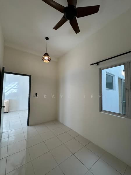 Rumah Bandar untuk Disewa di Dengkil (Selangor) - MckayC TEH - PropertyGuru.com.my