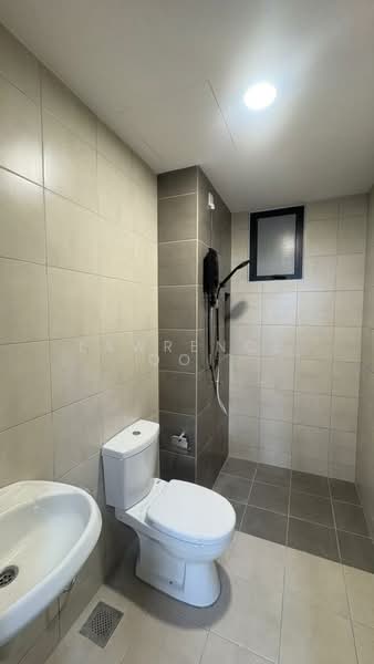 Servis Apartment untuk Disewa di MIRA at Shorea Park - Lawrence Ooi - Bathroom - PropertyGuru.com.my