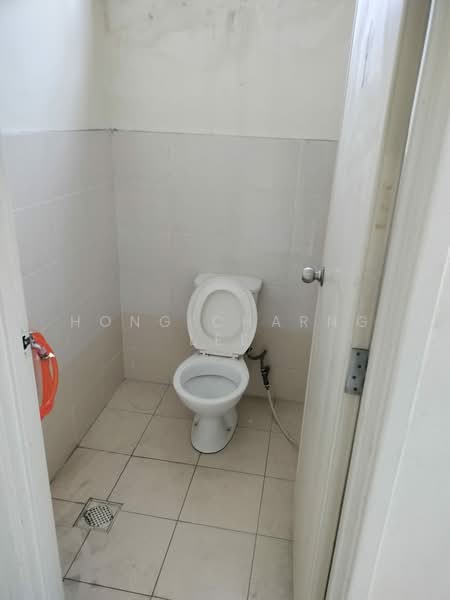 Office for Rent in Johor Bahru (Johor) - Hong Charng Lee - Bathroom - PropertyGuru.com.my