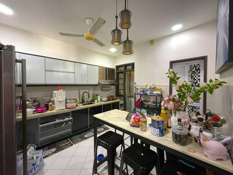 Terraced House for Sale in Bandar Kinrara Seksyen 5 (Bandar Kinrara) - Shahrul Hafizi - Kitchen - PropertyGuru.com.my