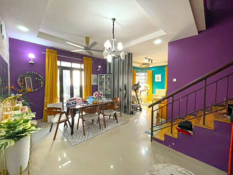 Terraced House for Sale in Bandar Kinrara Seksyen 5 (Bandar Kinrara) - Shahrul Hafizi - Living Room - PropertyGuru.com.my