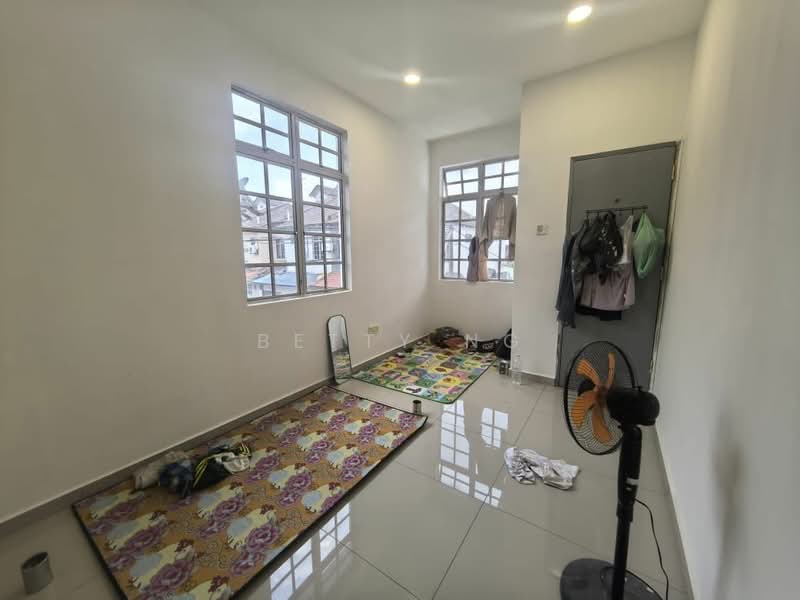 2-storey Terraced House for Sale in Taman Universiti (Skudai) - Betty Ng - PropertyGuru.com.my