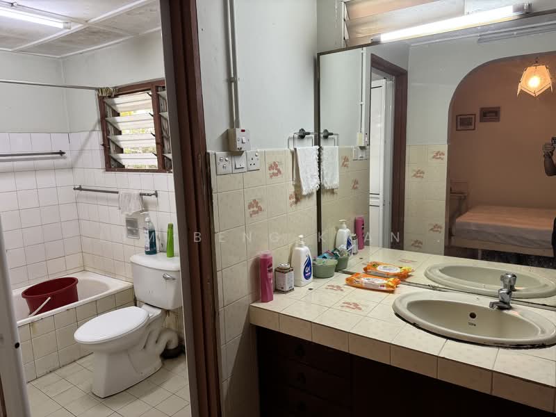 Bungalow for Sale in Ampang Jaya (Ampang) - Lim Beng Kian . - Bathroom - PropertyGuru.com.my