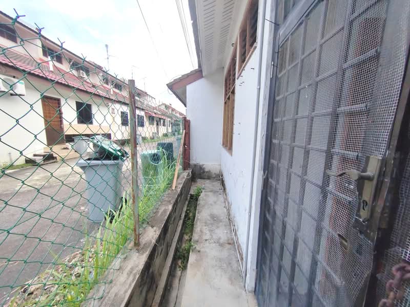 Rumah Teres 1 Tingkat untuk Dijual di Taman Molek (Johor Bahru) - Kino Jaw - Exterior - PropertyGuru.com.my