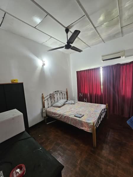 Bungalow for Sale in Taman Bukit Pantai (Bangsar) - Shalini Kantan - Bedroom - PropertyGuru.com.my