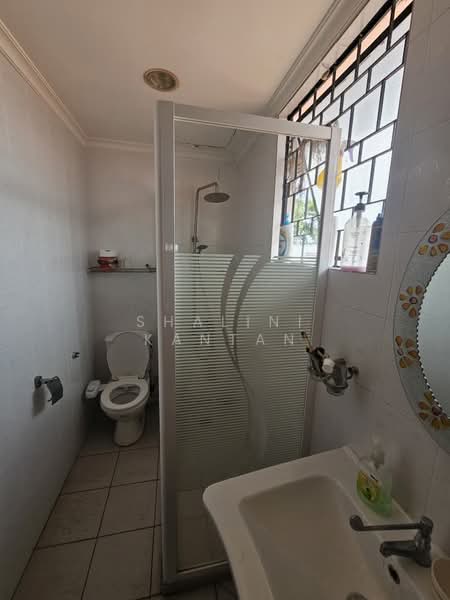 Bungalow for Sale in Taman Bukit Pantai (Bangsar) - Shalini Kantan - PropertyGuru.com.my
