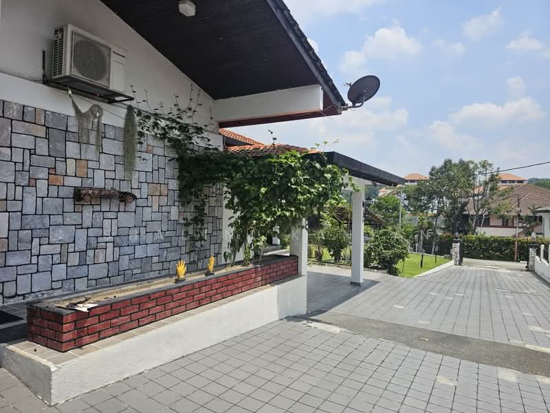 Bungalow for Sale in Taman Bukit Pantai (Bangsar) - Shalini Kantan - Exterior - PropertyGuru.com.my