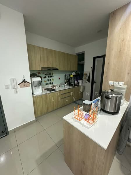 Service Residence for Sale at Meridin Bayvue Serviced Apartment - Coco Feng Lily - PropertyGuru.com.my