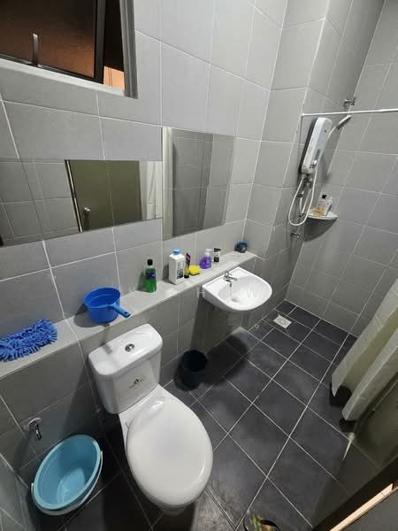 Pangsapuri untuk Disewa di Idaman Abadi - KK HEW - Bathroom - PropertyGuru.com.my