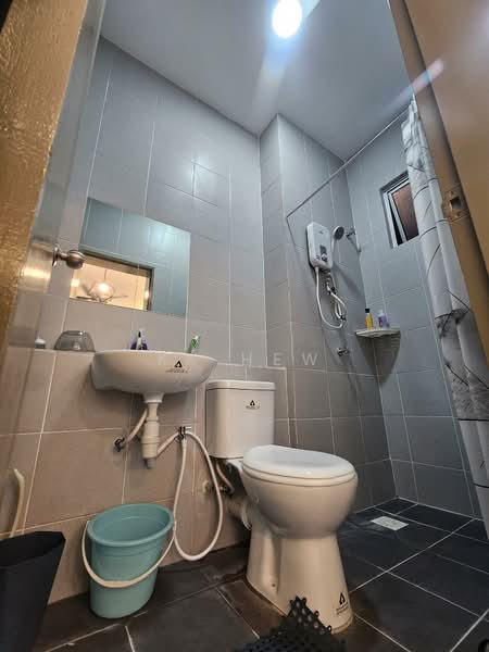 Pangsapuri untuk Disewa di Idaman Abadi - KK HEW - Bathroom - PropertyGuru.com.my