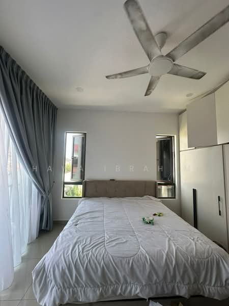 Rumah Teres 2 Tingkat untuk Disewa di Setia Safiro (Cyberjaya) - Hawa Ibrahim - Bedroom - PropertyGuru.com.my
