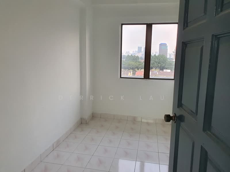 Apartment for Sale at Mutiara Serdang (Turf View) - Derrick Lau - Interior - PropertyGuru.com.my