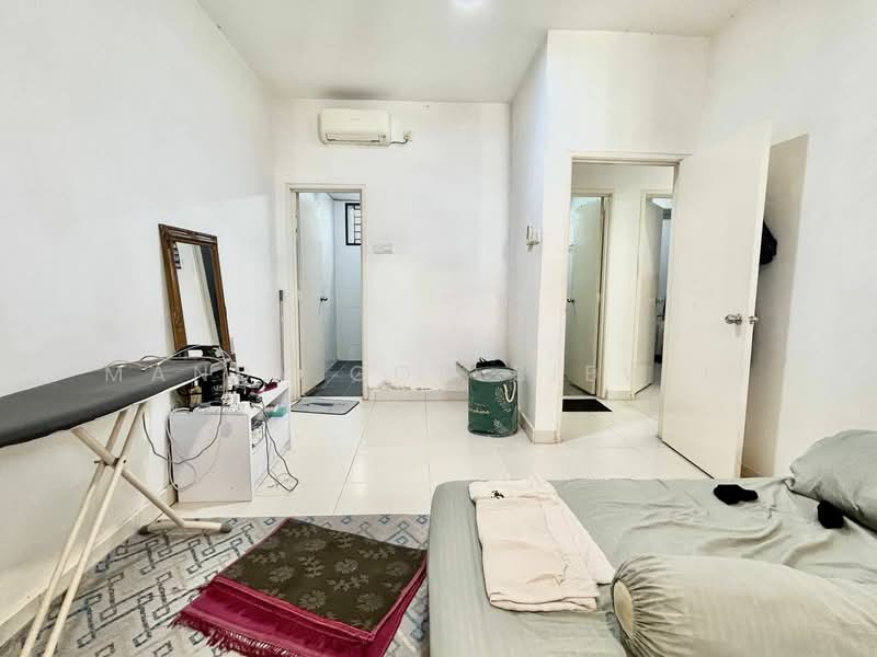 Apartment for Sale at D' Larkin Residence - Mandy Goh Siew Li - Bedroom - PropertyGuru.com.my