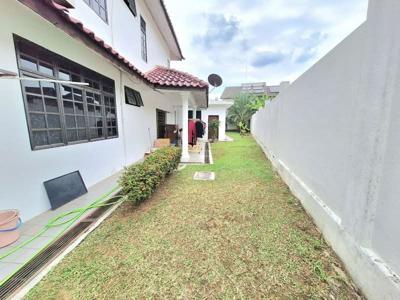 Bungalow for Sale in Seksyen 8 (Shah Alam) - Amzar Faiz - PropertyGuru.com.my