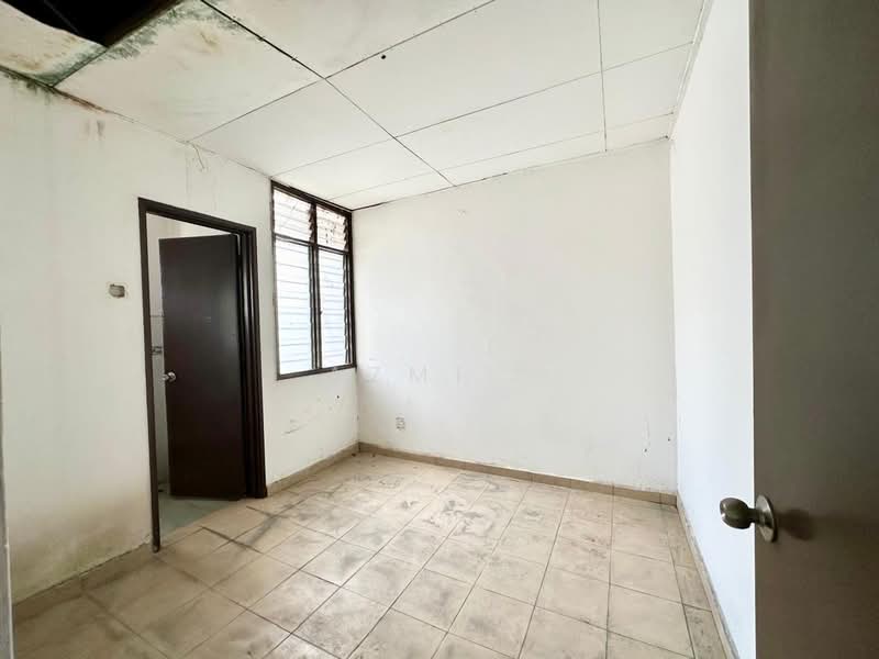 For Sale - Alam Perdana
