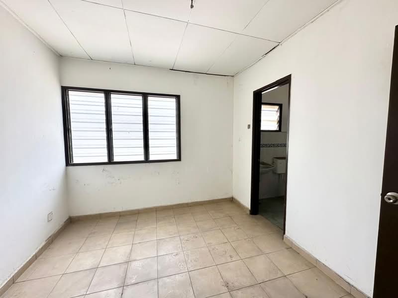 For Sale - Alam Perdana