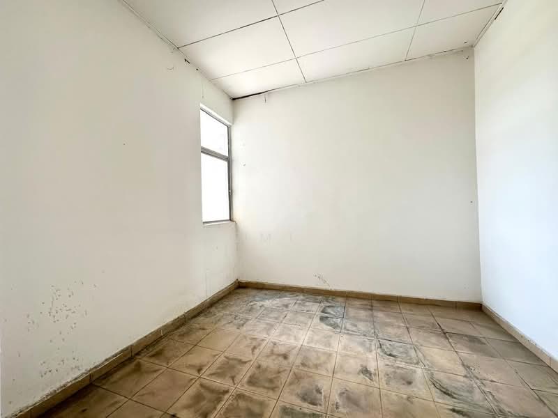 For Sale - Alam Perdana