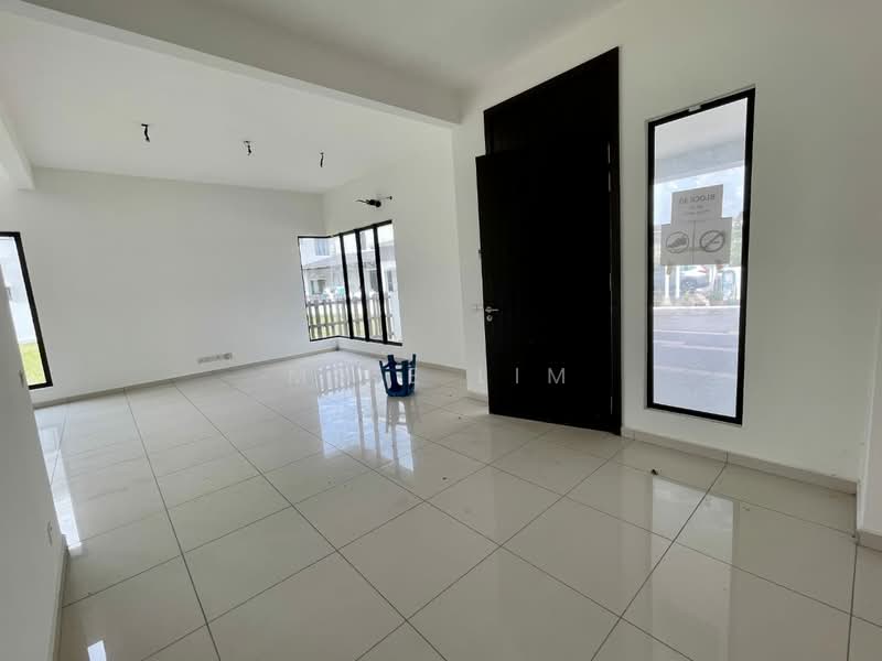 Semi-Detached House for Sale in Setia Ecohill (Semenyih) - Mike Lim - Living Room - PropertyGuru.com.my