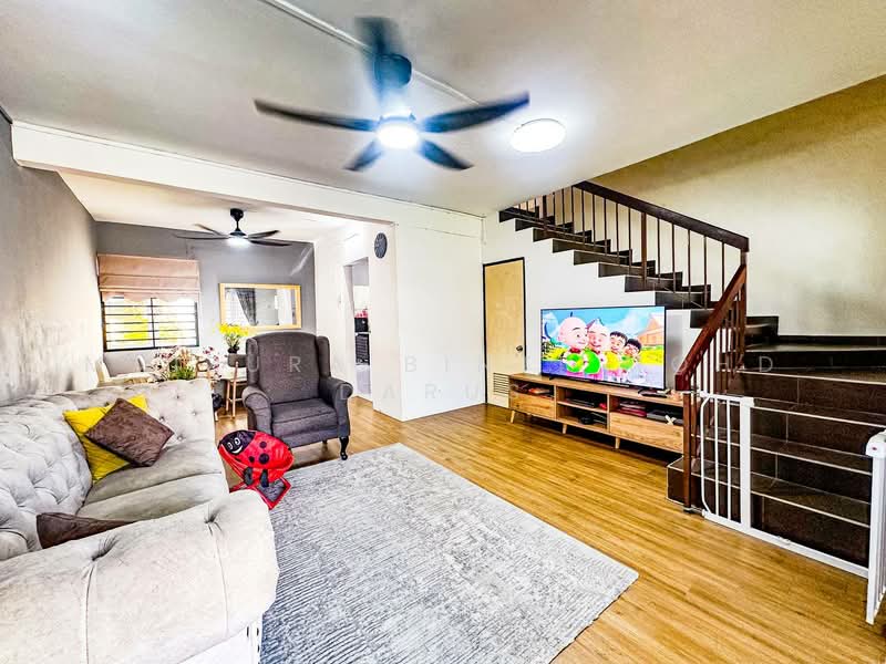 2-storey Terraced House for Sale in Balakong (Selangor) - Maizura binti Mohd Darus - Living Room - PropertyGuru.com.my