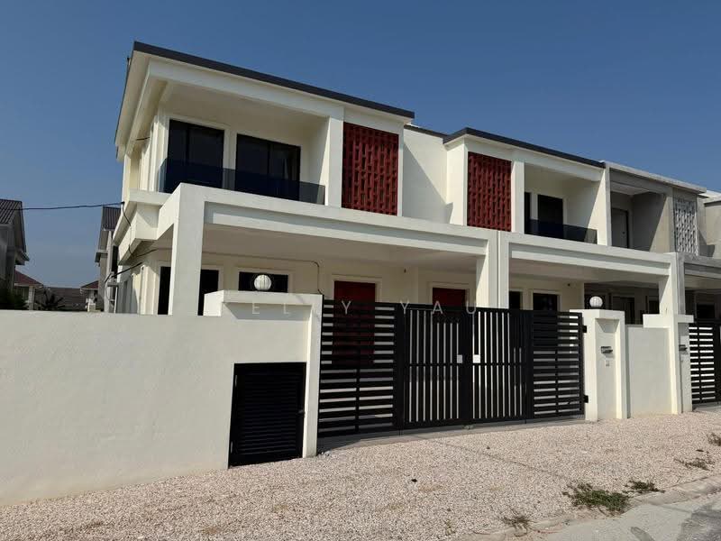 Rumah Teres 2-Tingkat untuk Dijual di Simpang Pulai (Perak) - Kelly Yau - Exterior - PropertyGuru.com.my