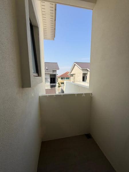 Rumah Teres 2-Tingkat untuk Dijual di Simpang Pulai (Perak) - Kelly Yau - Exterior - PropertyGuru.com.my
