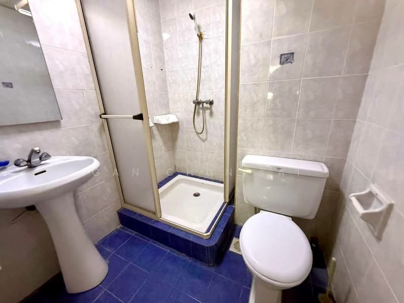 Condominium for Rent at Gold Coast Resort Condominium - Gan Chun Kai - Bathroom - PropertyGuru.com.my
