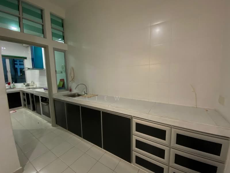 Cluster House for Sale in Bukit Indah (Iskandar Puteri (Nusajaya)) - Liew . - Kitchen - PropertyGuru.com.my