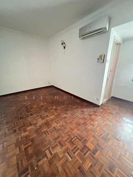 3-storey Terraced House for Sale in Bukit Idaman (Selayang) - See Hui Tan - Living Room - PropertyGuru.com.my
