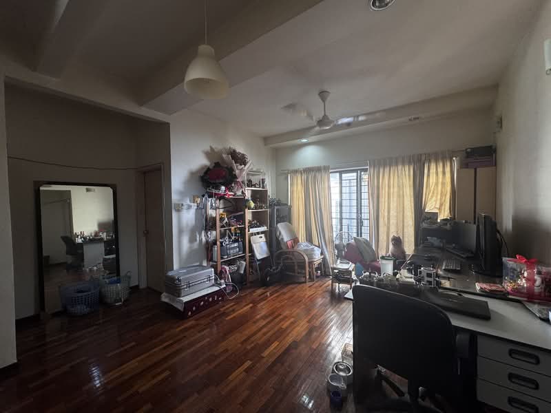 3-storey Terraced House for Sale in Taman Esplanad (Bukit Jalil) - Anna H - Living Room - PropertyGuru.com.my