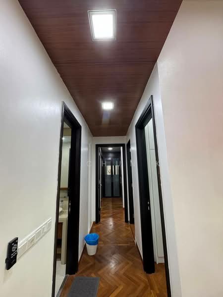 Servis Apartment untuk Disewa di Straits Quay (The Suites at Waterside) - Gan Chun Kai - Corridor - PropertyGuru.com.my