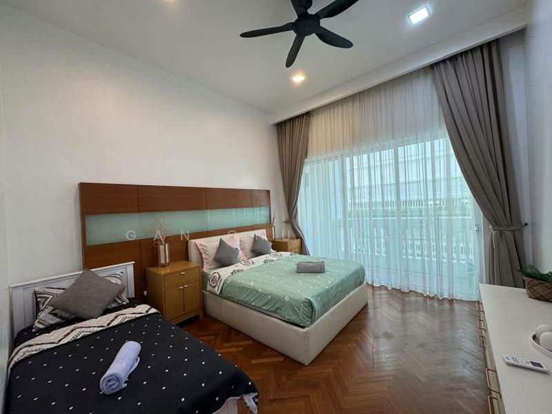 Servis Apartment untuk Disewa di Straits Quay (The Suites at Waterside) - Gan Chun Kai - Bedroom - PropertyGuru.com.my