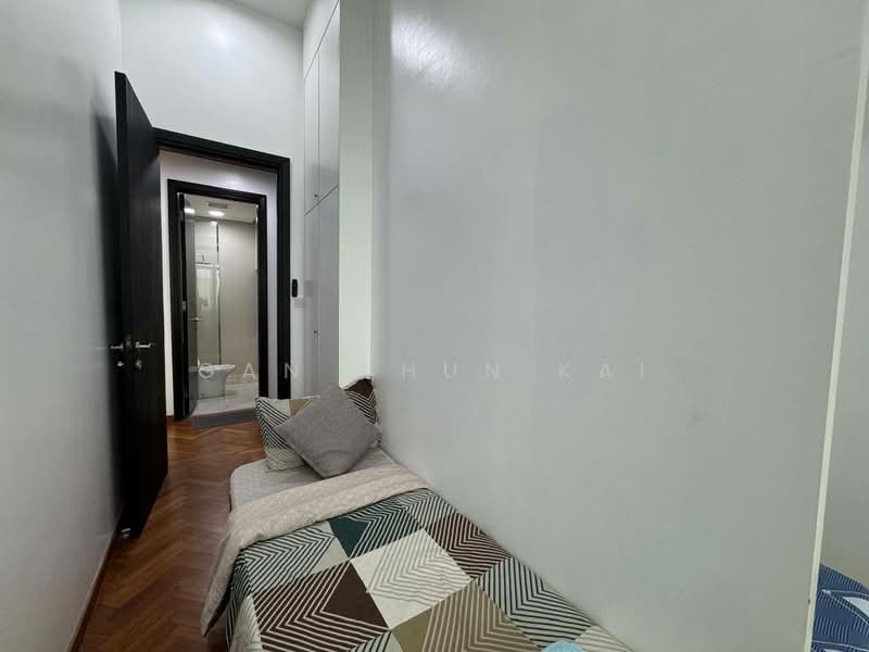 Servis Apartment untuk Disewa di Straits Quay (The Suites at Waterside) - Gan Chun Kai - Corridor - PropertyGuru.com.my