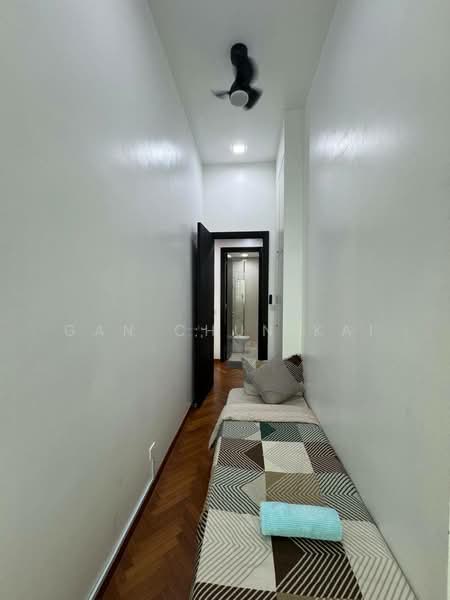 Servis Apartment untuk Disewa di Straits Quay (The Suites at Waterside) - Gan Chun Kai - Corridor - PropertyGuru.com.my