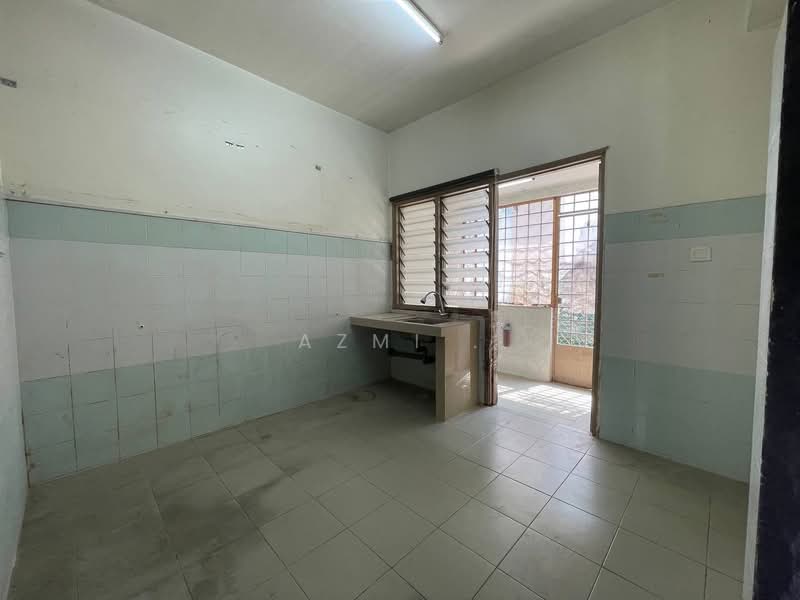 Terraced House for Sale in Usj 12 (Subang Jaya) - Azmi . - PropertyGuru.com.my