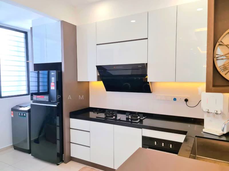Kondominium untuk Disewa di Queens Residences Q1 @ Queens Waterfront - Pamela Yeap - Kitchen - PropertyGuru.com.my
