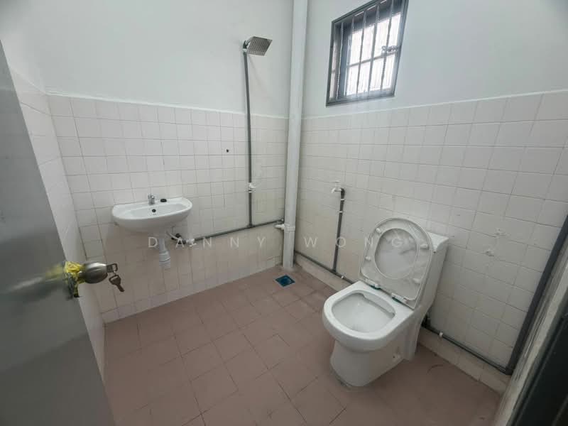 2-storey Terraced House for Sale in Rawang (Selangor) - Danny Wong - Bathroom - PropertyGuru.com.my