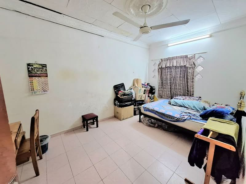 Rumah Teres 1.5 Tingkat untuk Dijual di Seksyen 17 (Shah Alam) - Amzar Faiz - PropertyGuru.com.my