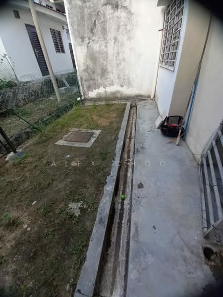 2-storey Terraced House for Sale in Seri Kembangan (Selangor) - Alex Choo - Exterior - PropertyGuru.com.my