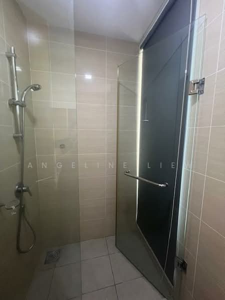 Service Residence for Rent at Setia SKY Residences - Angeline LIEW - Bathroom - PropertyGuru.com.my
