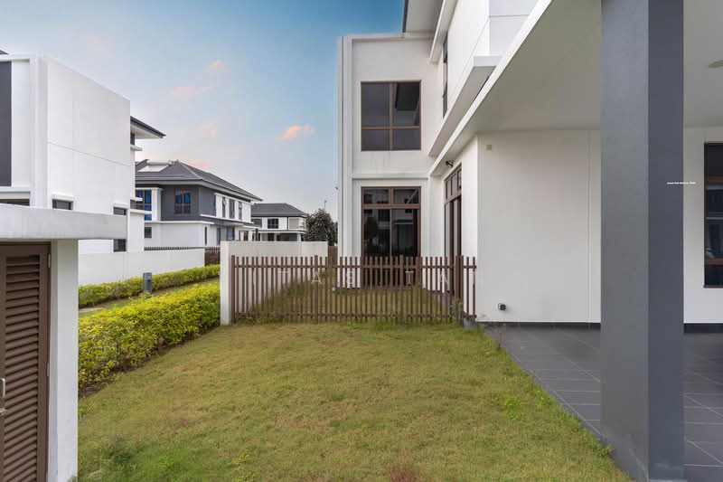 Semi-Detached House for Sale in Setia Alam (Selangor) - Vitas Tan - Exterior - PropertyGuru.com.my